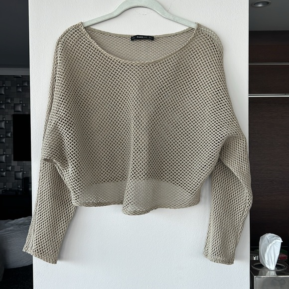 Zara Crochet Off Shoulder Top - Picture 1 of 5